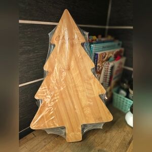 "CHEER" Christmas Tree Shaped Bamboo Cutting Board
